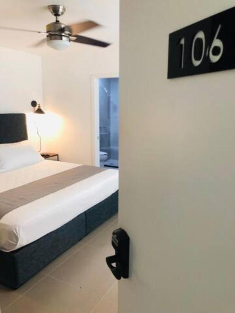 Aparthotel Urban Gran Plaza Zapopan Esterno foto