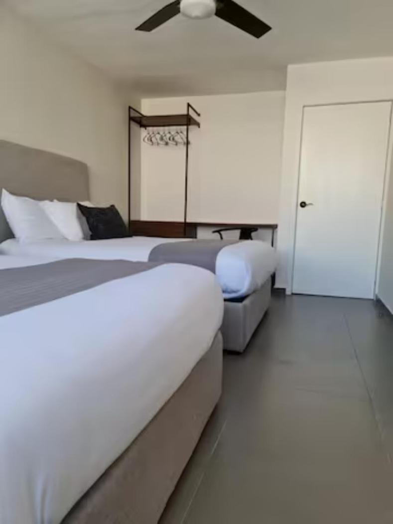 Aparthotel Urban Gran Plaza Zapopan Esterno foto