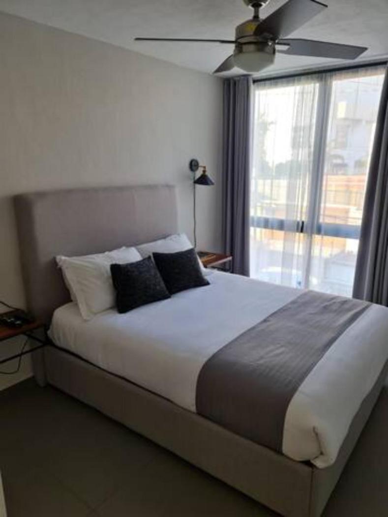 Aparthotel Urban Gran Plaza Zapopan Esterno foto