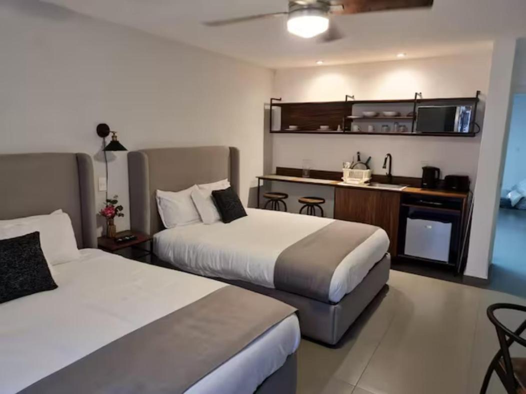 Aparthotel Urban Gran Plaza Zapopan Esterno foto